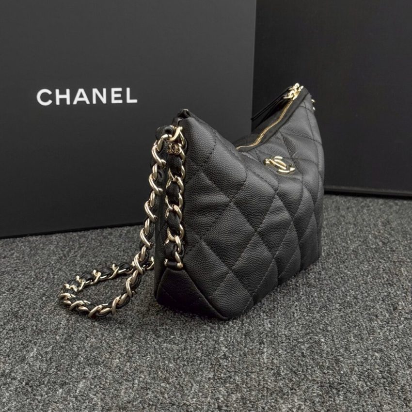 Replica CHANEL 24p Dumpling Bag Black - realistic designer-inspired fake bag