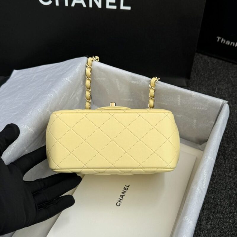 Replica CHANEL Classic Flap 17cm Yellow - top-rated replica designer bag