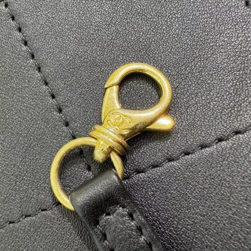 Replica CHANEL 23A Hobo Bag - near-authentic luxury replica handbag