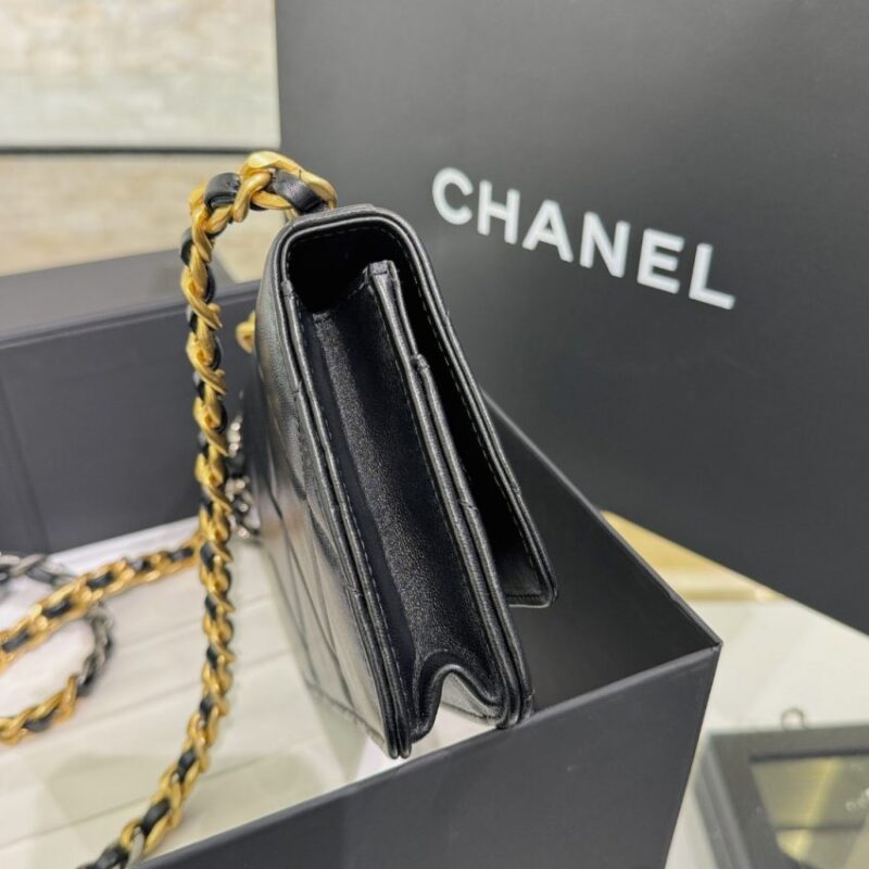 Replica CHANEL 19 Wallet on Chain Black - best quality luxury bag dupe