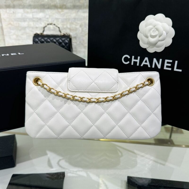 Replica CHANEL 24c Baguette Bag White - top-tier luxury replica shoulder bag