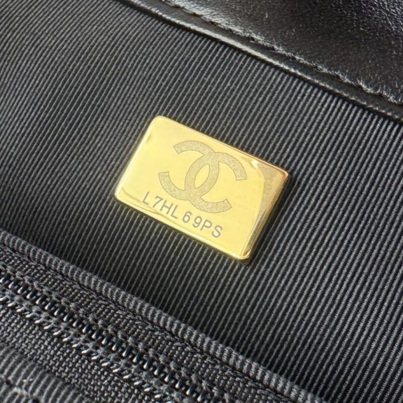 Replica CHANEL 24c Round Shoulder Bag Black - high-quality designer bag clone