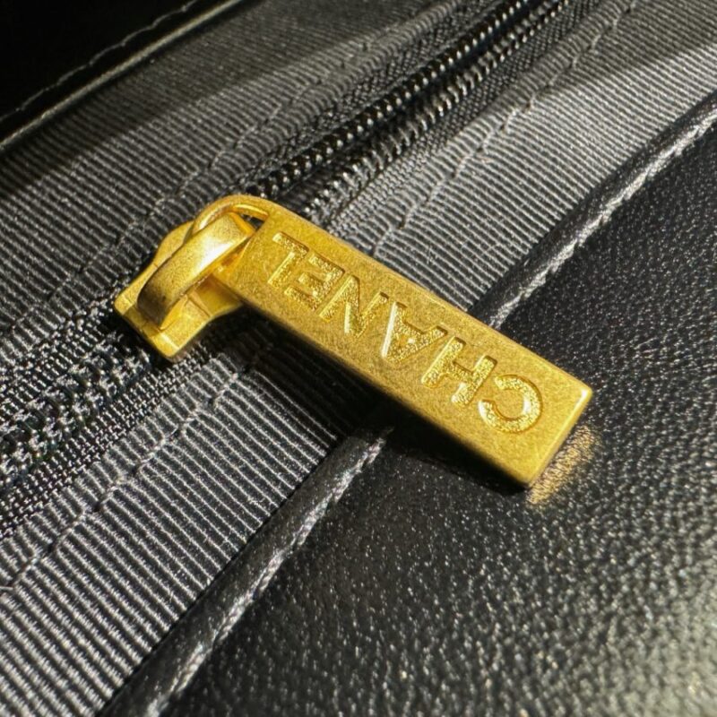 Replica CHANEL 24c Round Shoulder Bag Black - best quality luxury bag dupe
