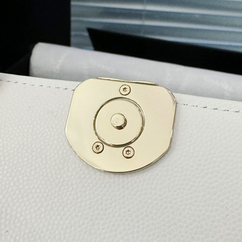 Replica CHANEL 23P Kelly Handle White - top-tier luxury replica shoulder bag
