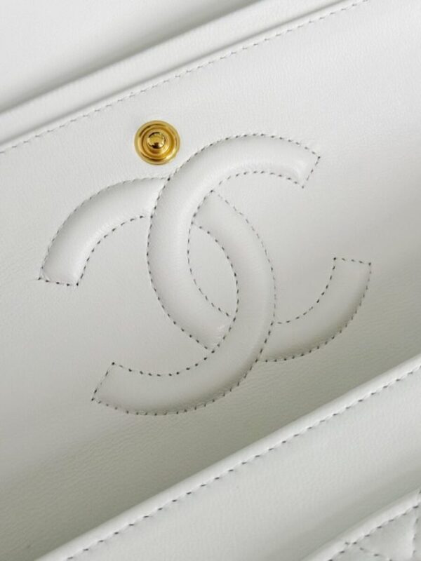 Replica CHANEL Classic Flap 25cm White - best-selling designer handbag dupe