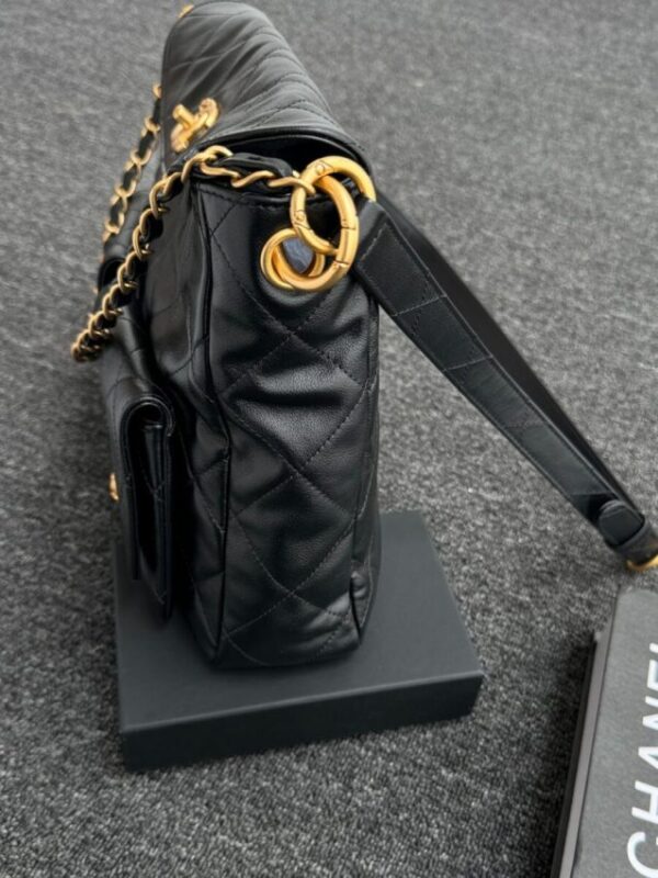 Replica CHANEL 24p Postman Bag Small Black - top-tier luxury replica shoulder bag