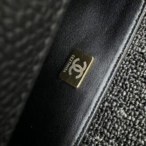 Replica CHANEL Classic Flap 20cm Black Caviar - premium 1:1 fake handbag model