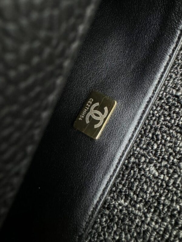 Replica CHANEL Classic Flap 20cm Black Caviar - premium 1:1 fake handbag model