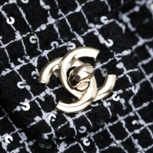 Replica CHANEL 24p Tweed Black and White - top-tier luxury replica shoulder bag