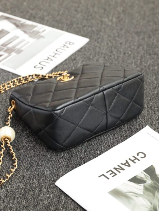 Replica CHANEL 24S Double Pearl - authentic-look luxury purse replica