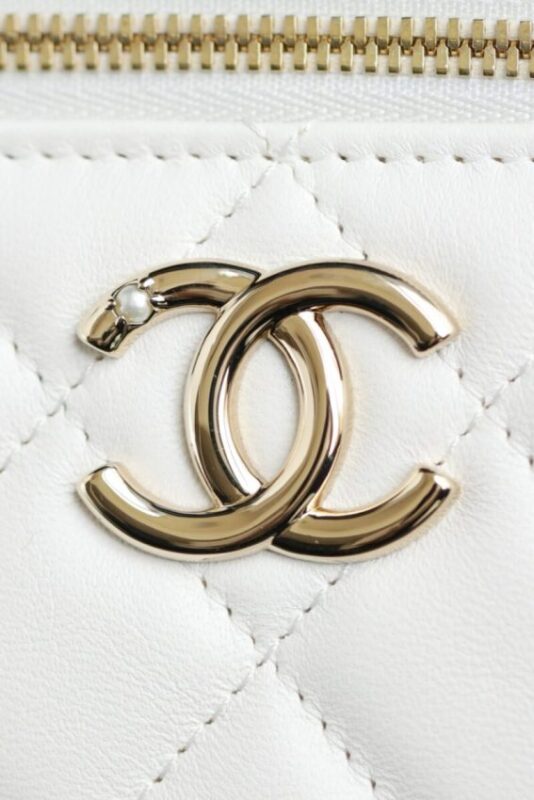 Replica CHANEL 24s Pearl Handle Box White - premium 1:1 fake handbag model