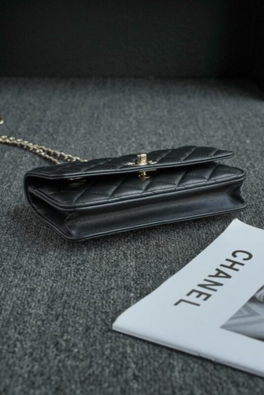 Replica CHANEL 24s Pearl Handle Black - ultra-realistic fake designer tote