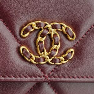 Replica CHANEL 19 Wallet on Chain - authentic-look luxury purse replica