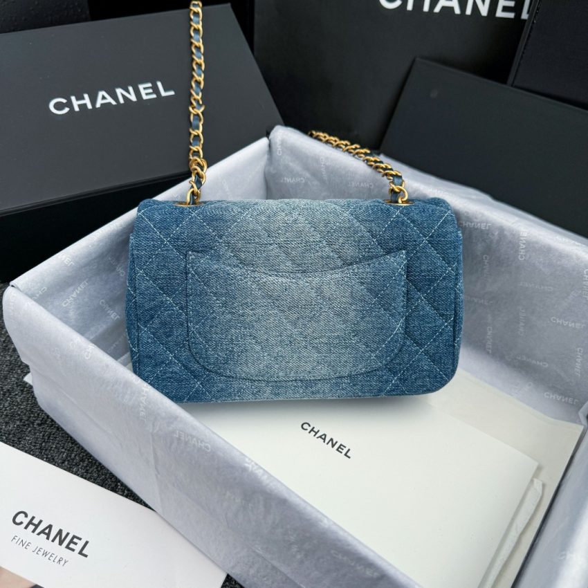 Replica CHANEL Classic Flap 20cm Denim - near-authentic luxury replica handbag
