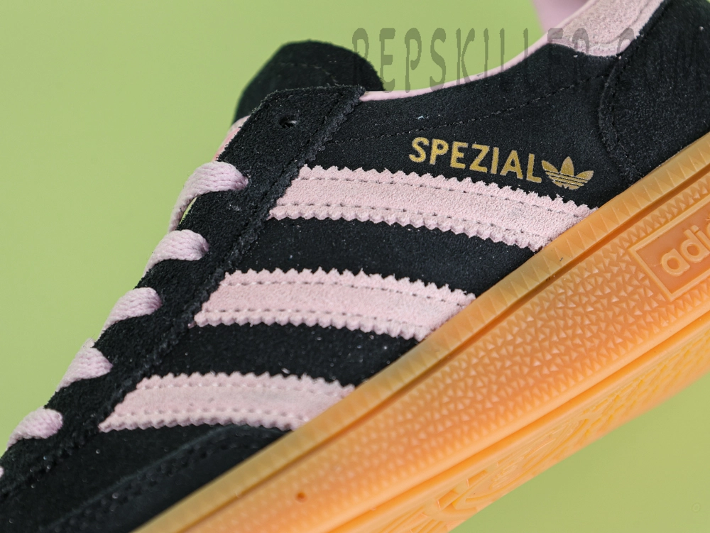 Adidas Handball Spezial W ‘Core Black : Clear Pink : Gum’10