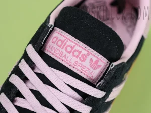 Adidas Logo tag