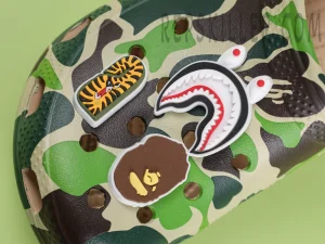 BAPE x Crocs Classic Clog “ABC Camo Green”9