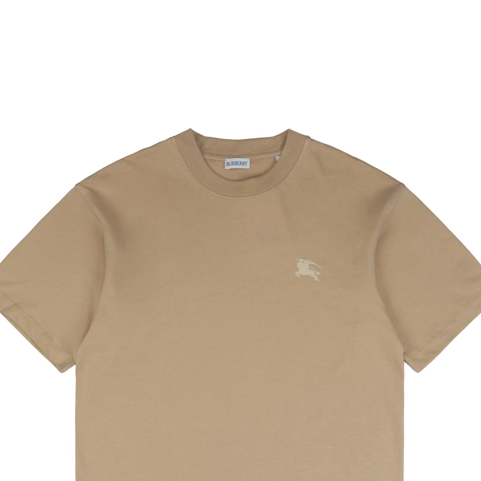 BBry Back Circle Equestrian Knight Print T-shirt