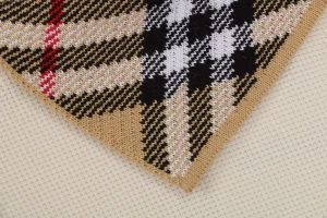 BBry Check Collar Polo Shirt14.jpeg