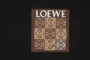 L Pocket Flower Logo Rubber Print T-shirt18.jpeg