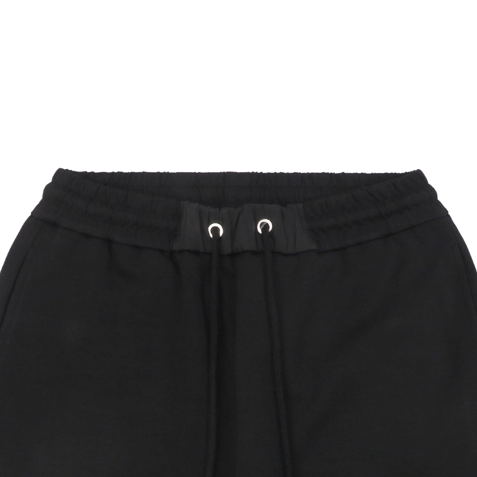 Mxxcler Contrast Back Pocket Shorts Black