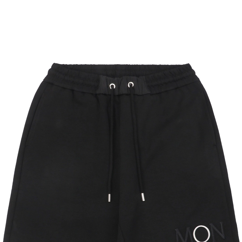 Mxxcler Contrast Back Pocket Shorts Black