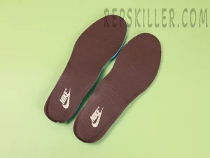 Nike x Travis Scott Zoom Field Jaxx ‘Light Chocolate’14