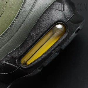 Corteiz x Nike Air Max 95 “Gutta Green”5