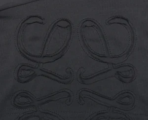 L Sleeve Logo Patch Embroidered T-shirt17.jpeg