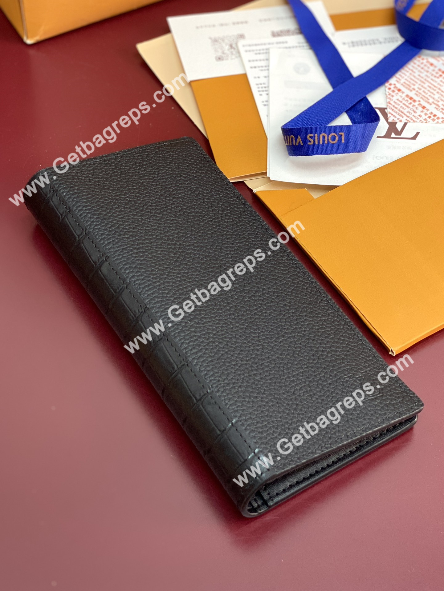 Louis-Vuitton-N88115-Long-Wallet-Black.jpg