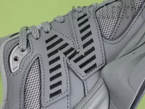 New Balance 9060 ‘Shadow Grey’12