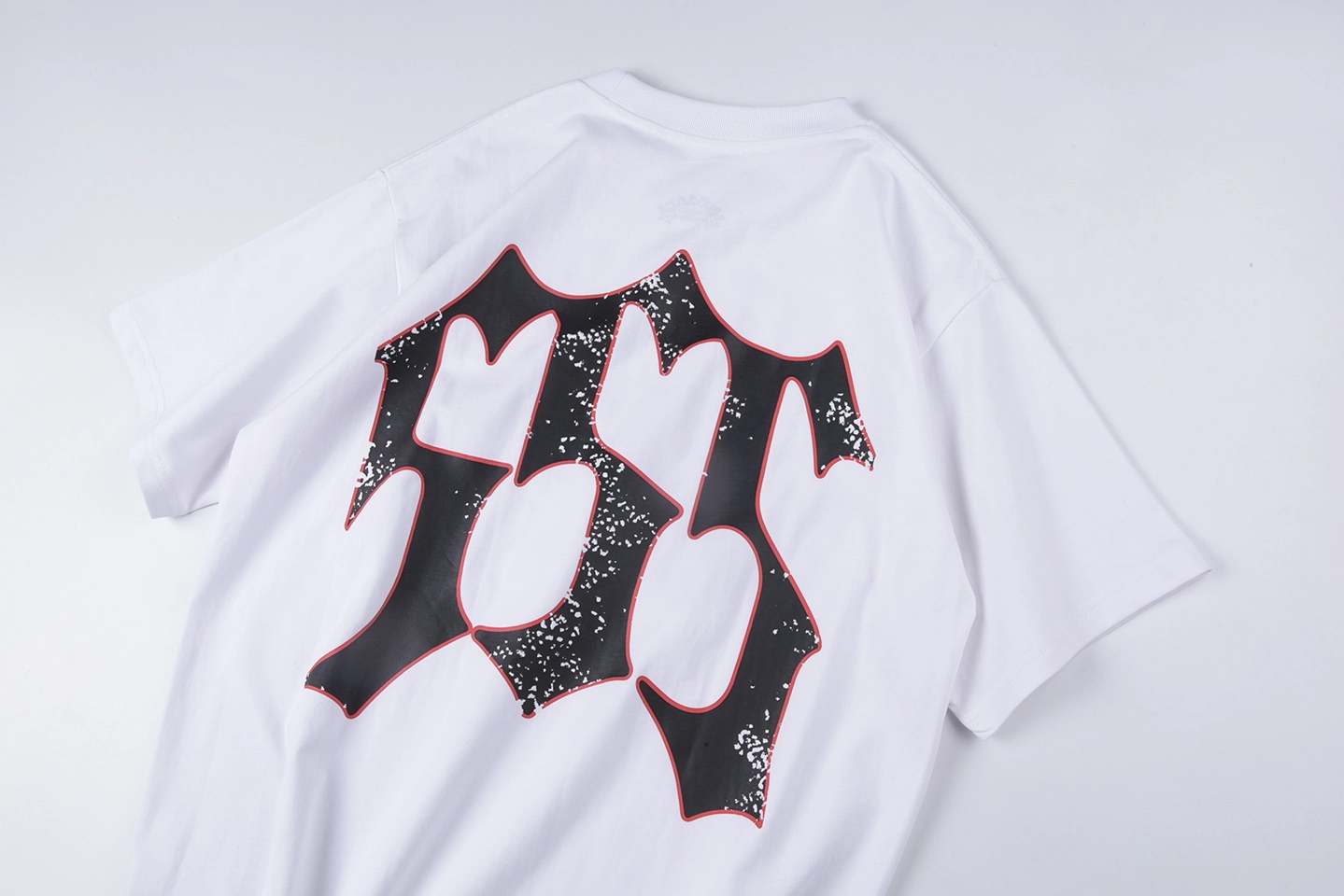 Sp5der 555 Gothic Logo Distressed Print T-shirt5