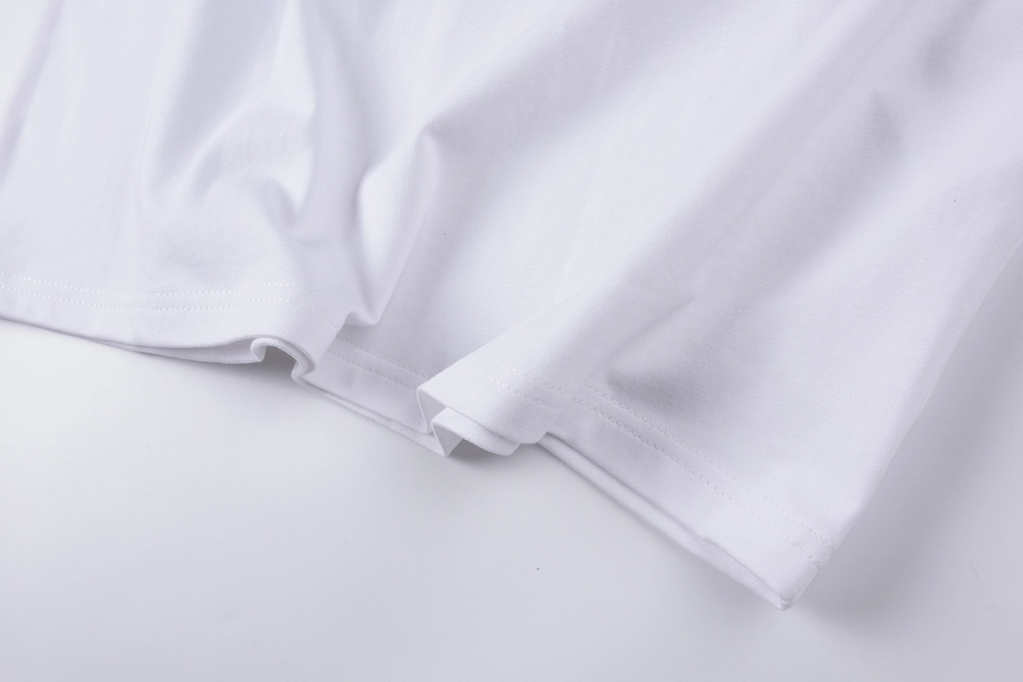 Sp5der 555 Gothic Logo Distressed Print T-shirt9