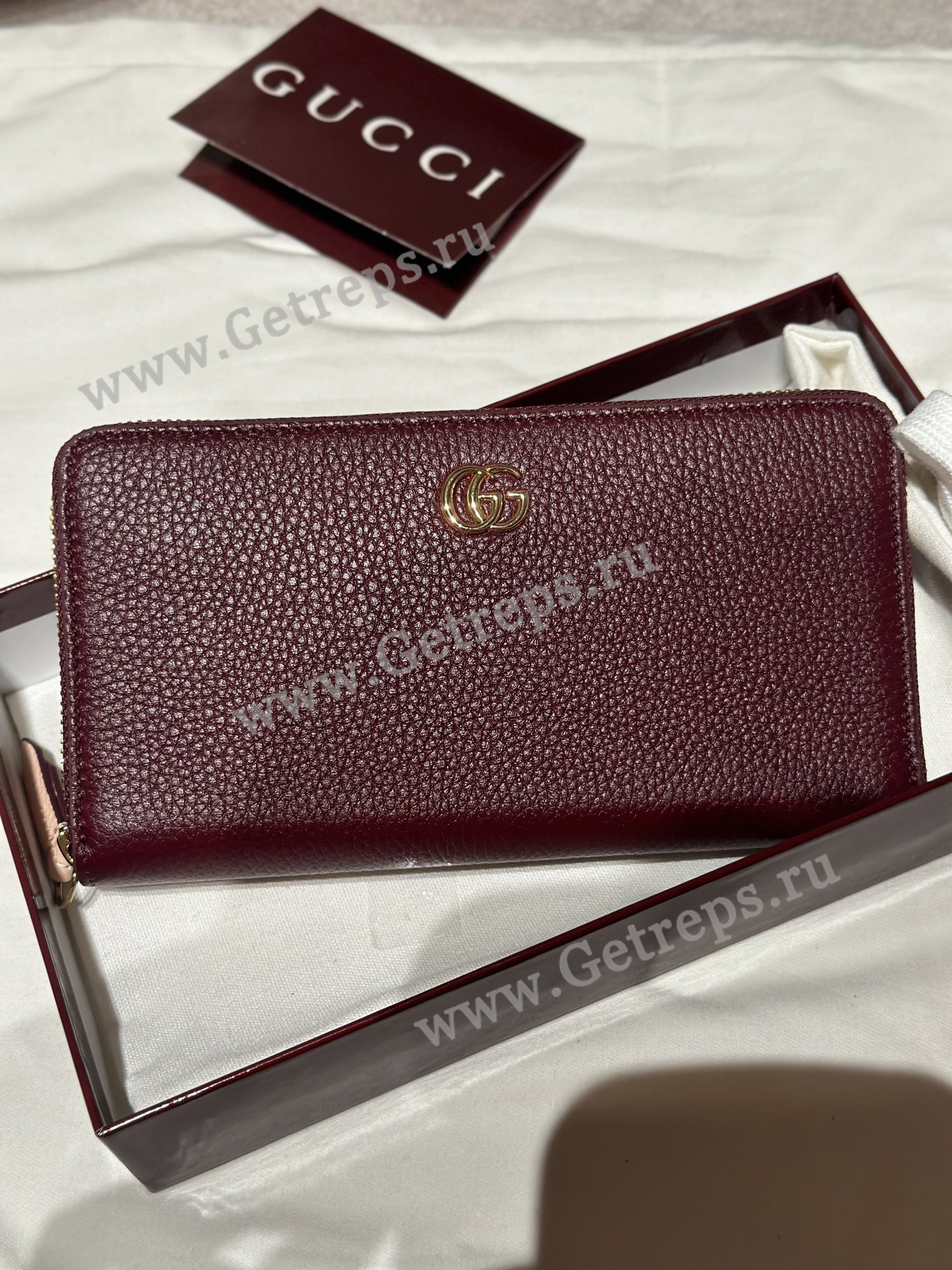 Gucci-456117-Bi-color-GG-Marmont-zip-around-wallet-Red.jpg