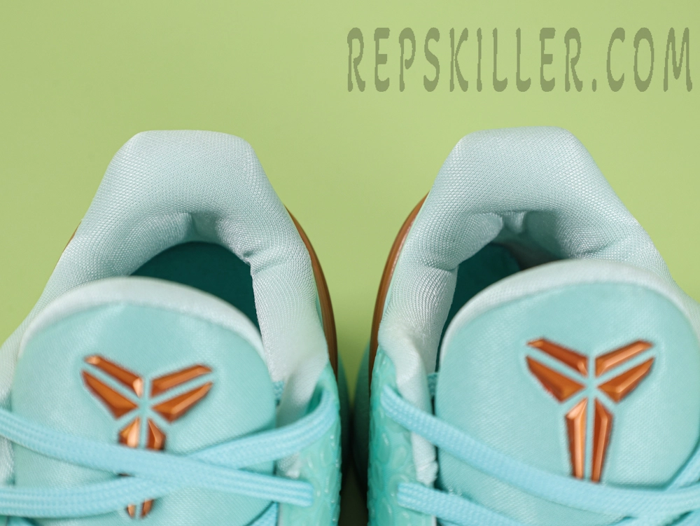 Jalen Brunson x Zoom Kobe 6 Protro 'Statue of Liberty'13