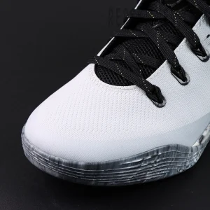 Kobe 9 EM Protro 'Mambacita'9