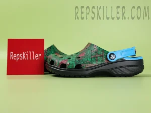 Minecraft x Classic Clog 'Dark Forest'1