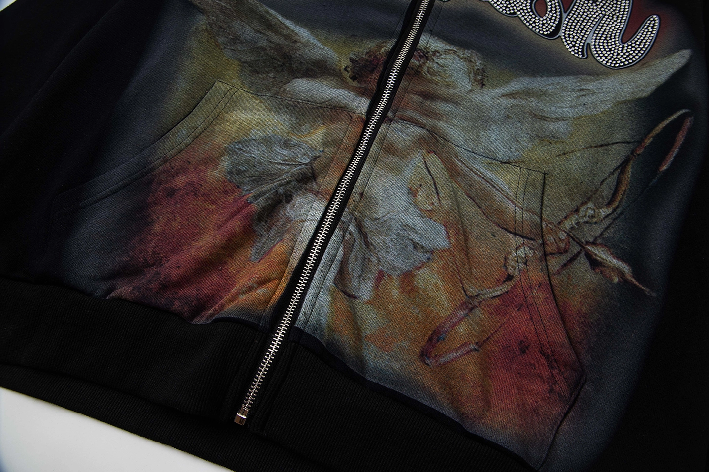 Mixed Emotion Angel Graphic Zip Black Hoodie9