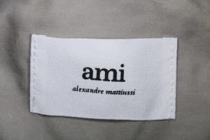 Ami Tonal Heart Embroidery Shirt10.jpeg