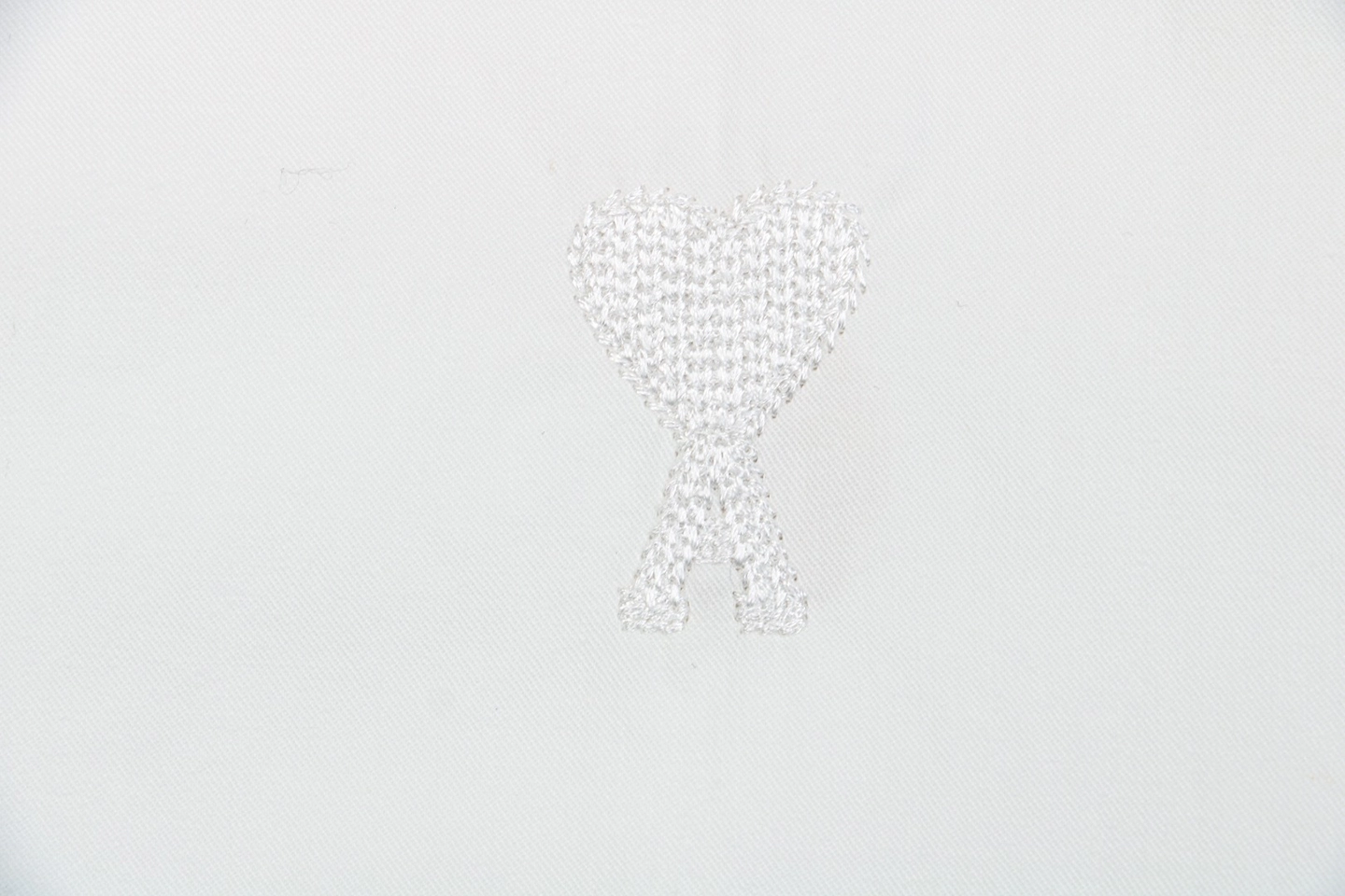 Ami Tonal Heart Embroidery Shirt8.jpeg