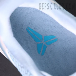 Caitlin Clark x Zoom Kobe 6 Protro 'Light Armory Blue'6