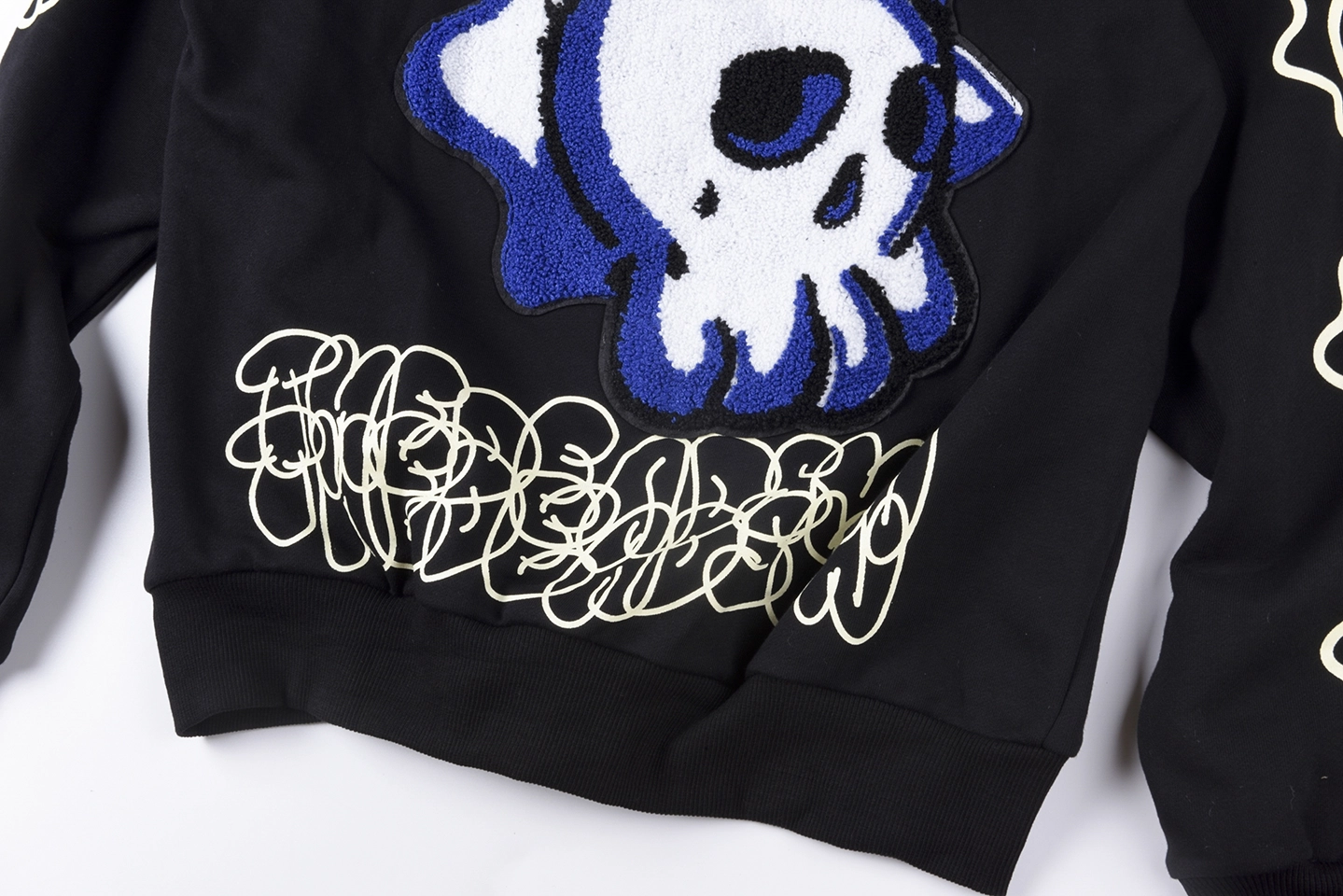Glo Gang Skull Graphic Zip-Up Hoodie12
