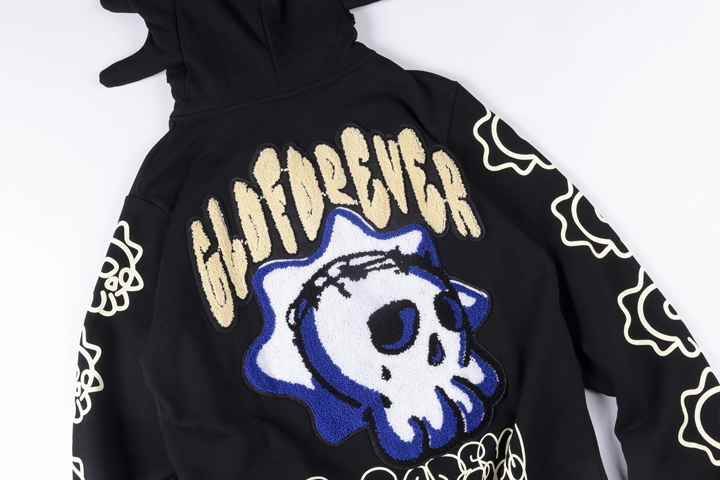 Glo Gang Skull Graphic Zip-Up Hoodie15