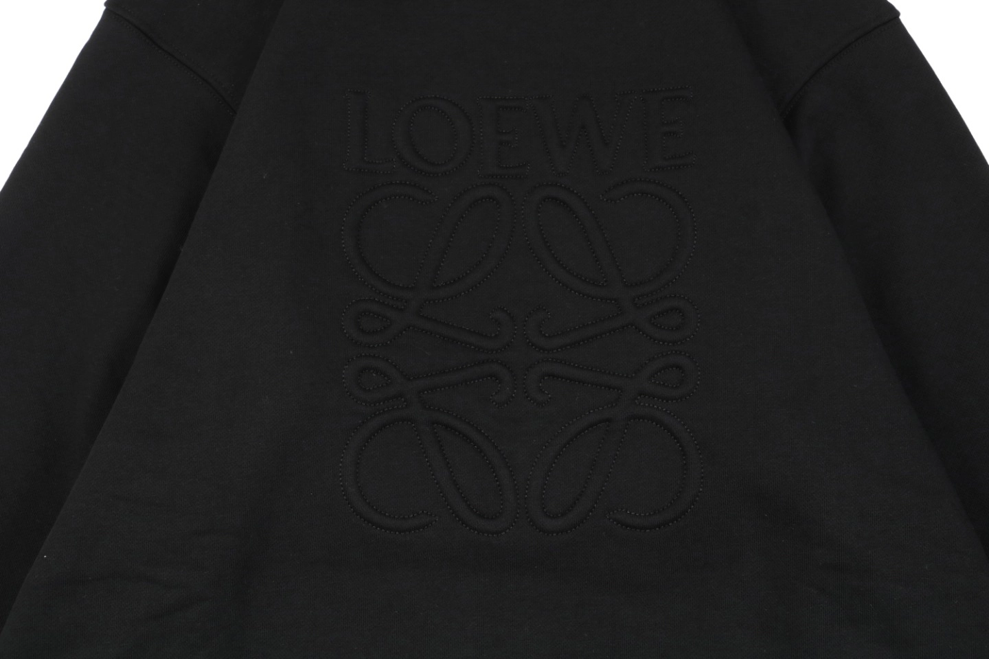 L Black Tonal Anagram Embroidered Sweatshirt6.jpeg