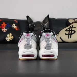 Nike SB x Air Max 95 ‘Cactus Flower’ straight back heel view emphasizing layered panels and dual Air cushioning.