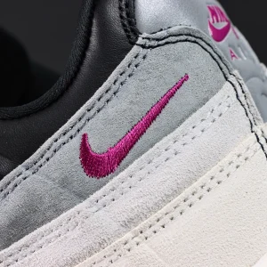 Nike SB x Air Max 95 ‘Cactus Flower’ lateral mini Swoosh detail on grey suede panel.