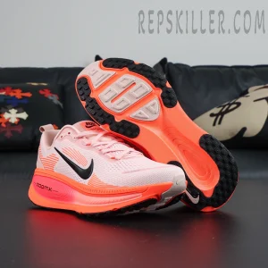 Nike Vomero 18 'Atmosphere Pink' outsole traction pattern and midsole curve detail