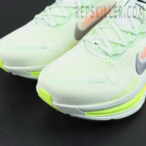 Vomero 18 'Barely Green Hyper Crimson' Upper