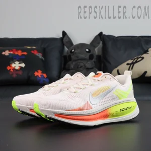 Vomero 18 GS 'Phantom Hyper Crimson'