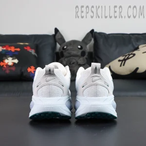 Nike Vomero 18 ‘Summit White Geode Teal’ back heel view with ZoomX and ReactX logo on the outsole